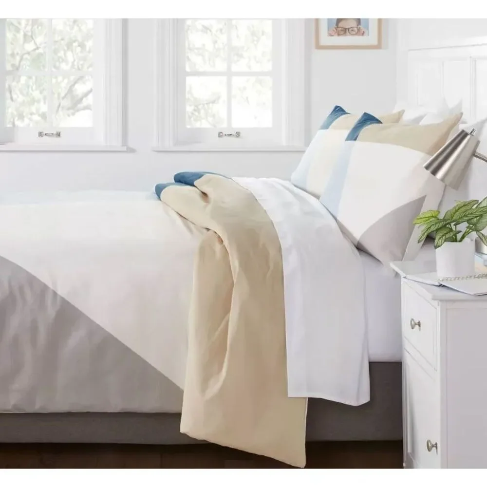Room Essentials modern geometric